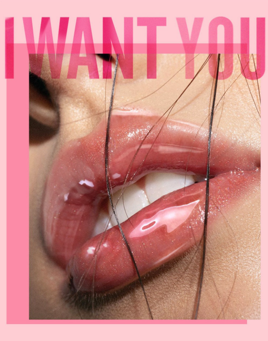 Lip Gloss with Hyaluronic Acid